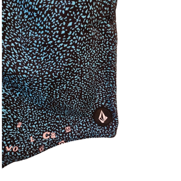 Volcom Swim Shorts Size Small - Picture 4 of 4